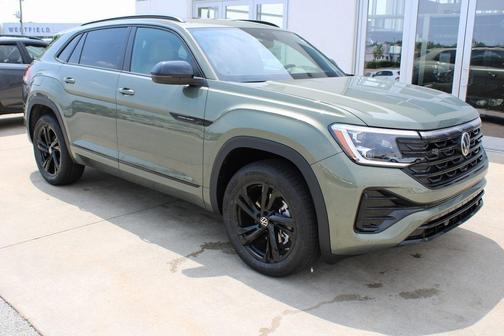 2025 Volkswagen Atlas Cross Sport 2.0T SEL R-Line Black