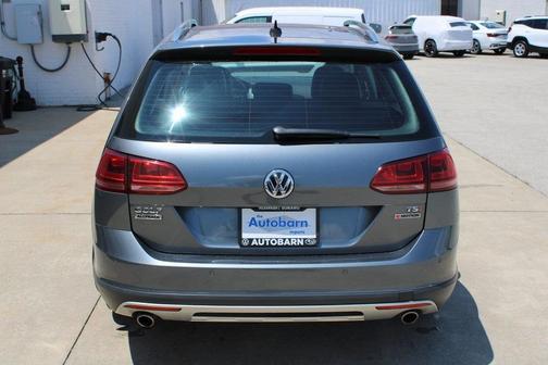 2017 Volkswagen Golf Alltrack TSI SE
