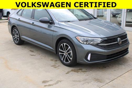 Platinum Gray Metallic 2024 Volkswagen Jetta 1.5T Sport