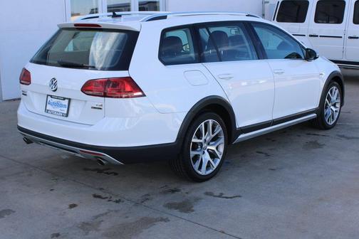 2017 Volkswagen Golf Alltrack TSI SEL