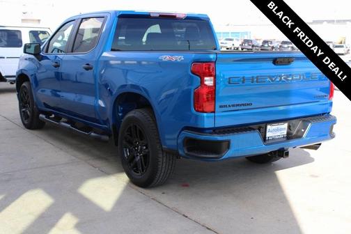 2023 Chevrolet Silverado 1500 Custom