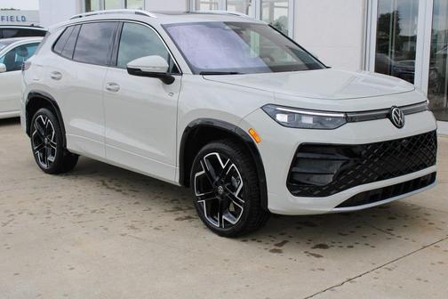2025 Volkswagen Tiguan 2.0T SEL R-Line