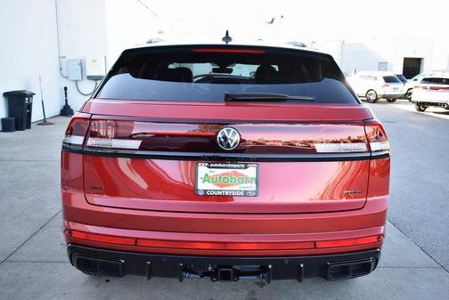 2025 Volkswagen Atlas Cross Sport 2.0T SEL R-Line Black