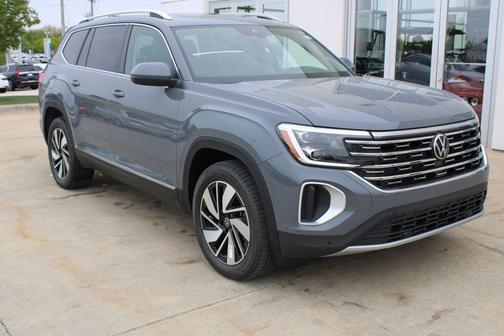 Pure Gray 2026 Volkswagen Atlas 2.0T SEL