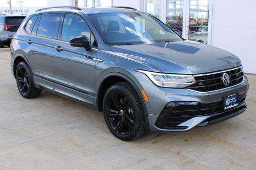2024 Volkswagen Tiguan 2.0T SE R-Line Black