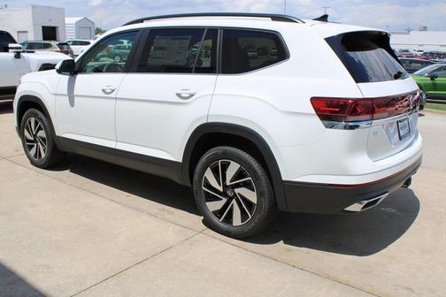 2025 Volkswagen Atlas 2.0T SE