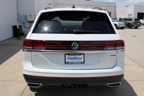 2025 Volkswagen Atlas 2.0T SE