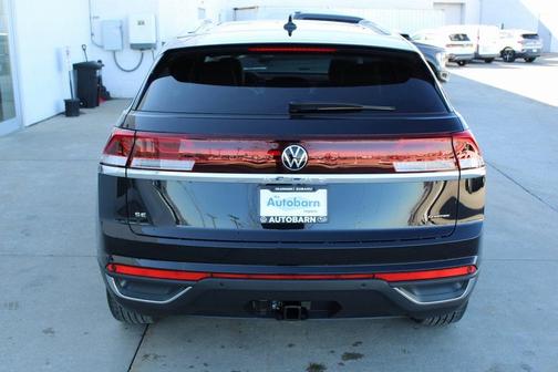 2025 Volkswagen Atlas Cross Sport 2.0T SE w/Technology