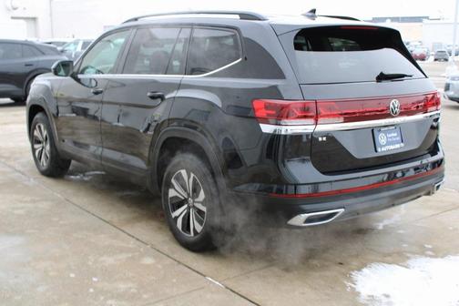 2025 Volkswagen Atlas 2.0T SE