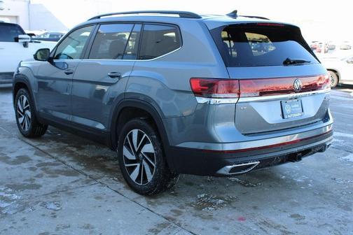 2024 Volkswagen Atlas 2.0T SE