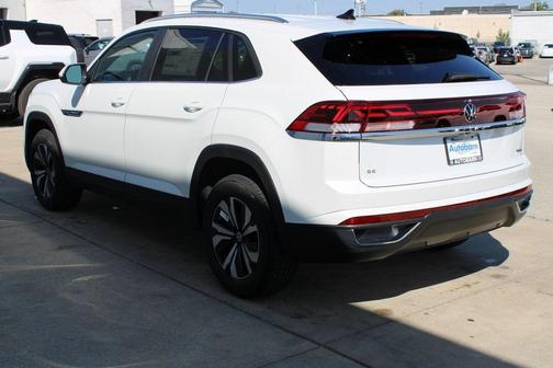 2026 Volkswagen Atlas Cross Sport 2.0T SE