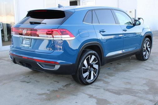 2025 Volkswagen Atlas Cross Sport 2.0T SE w/Technology