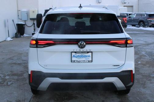 2026 Volkswagen Tiguan 2.0T SE
