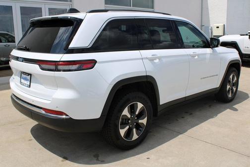 2022 Jeep Grand Cherokee 4xe Base