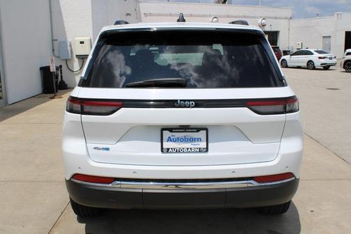 2022 Jeep Grand Cherokee 4xe Base