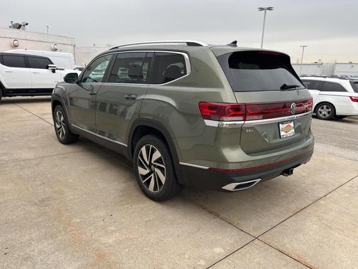 2025 Volkswagen Atlas 2.0T SEL