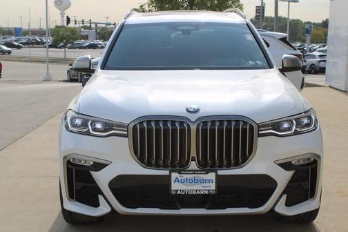 2022 BMW X7 M50i