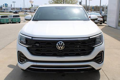 2024 Volkswagen Atlas Cross Sport 2.0T SEL Premium R-Line