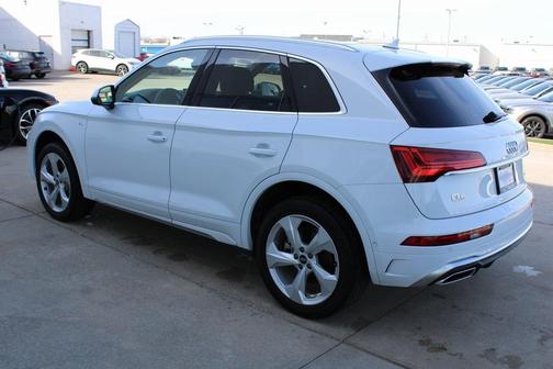 2024 Audi Q5 45 S line quattro Premium