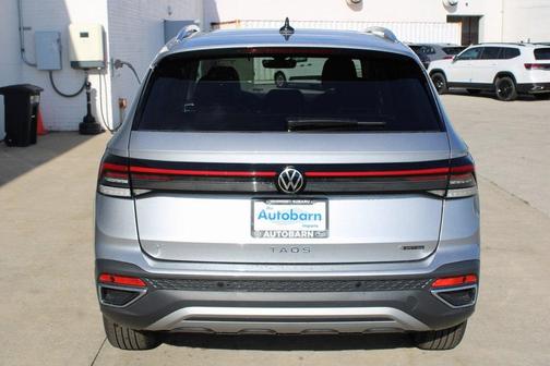 2025 Volkswagen Taos 1.5T SE