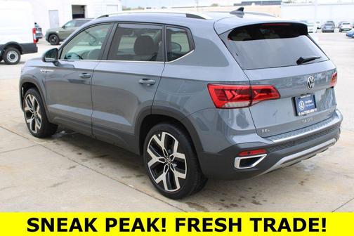 Pure Gray 2023 Volkswagen Taos 1.5T SEL