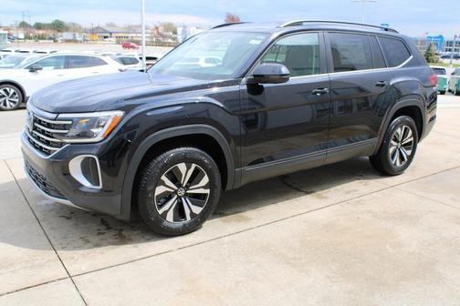 2025 Volkswagen Atlas 2.0T SE