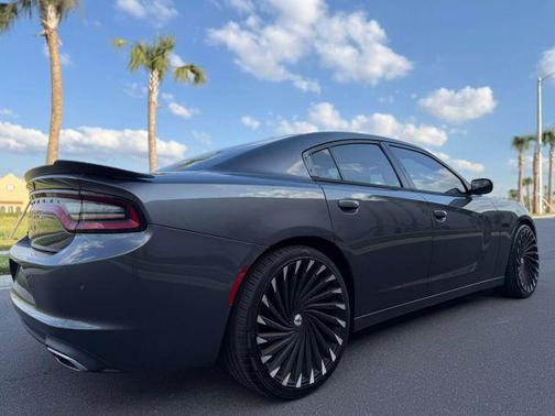 2018 Dodge Charger SXT