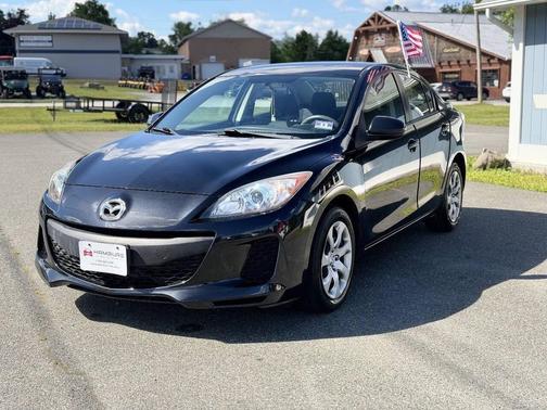Black Mica 2013 Mazda Mazda3 i Sport