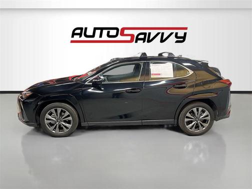 2025 Lexus UX 300h Base