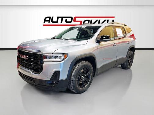 Sterling Metallic 2023 GMC Acadia AWD AT4