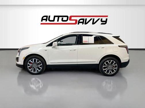 Crystal White Tricoat 2025 Cadillac XT5 Sport