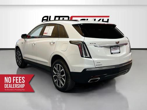 Crystal White Tricoat 2025 Cadillac XT5 Sport