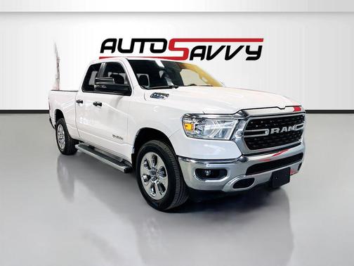 Bright White Clearcoat 2024 RAM 1500 Big Horn/Lone Star