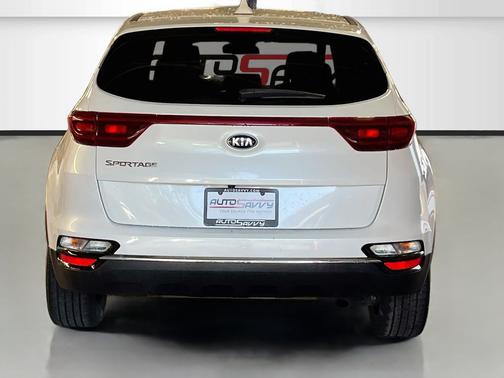 Snow White Pearl 2021 Kia Sportage LX