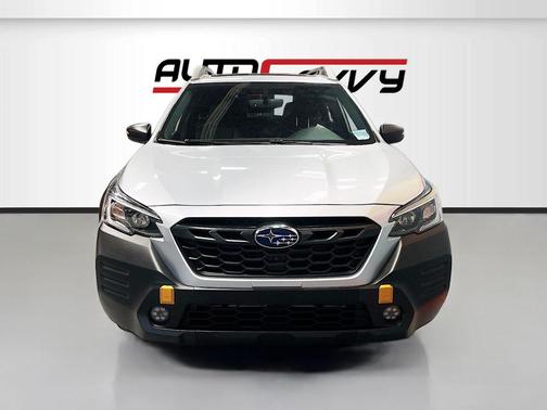 Ice Silver Metallic 2022 Subaru Outback Wilderness