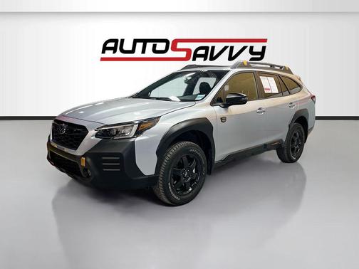 Ice Silver Metallic 2022 Subaru Outback Wilderness