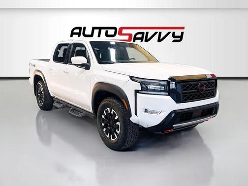Glacier White 2024 Nissan Frontier PRO-4X