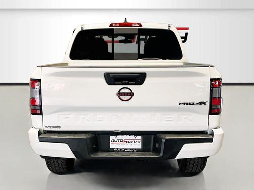 Glacier White 2024 Nissan Frontier PRO-4X