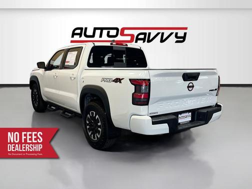Glacier White 2024 Nissan Frontier PRO-4X