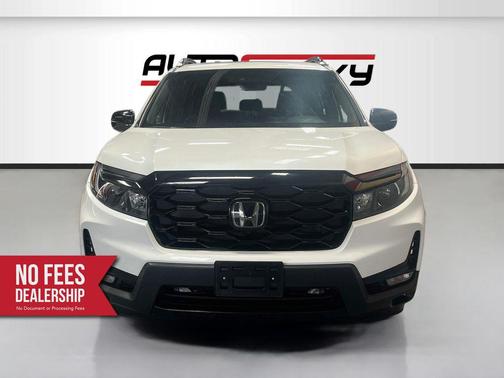 White 2022 Honda Passport Elite
