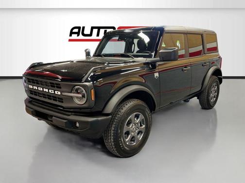 Shadow Black 2025 Ford Bronco Big Bend