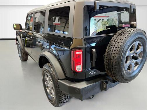 Shadow Black 2025 Ford Bronco Big Bend