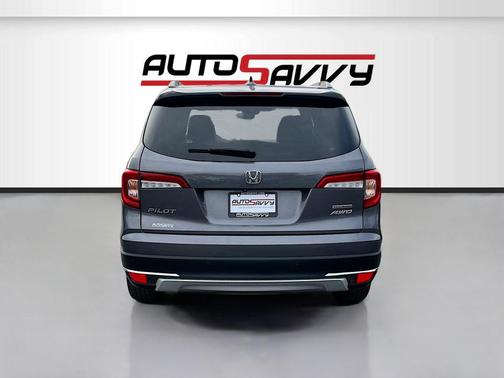 Charcoal 2021 Honda Pilot Touring 8-Passenger