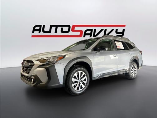 Ice Silver Metallic 2025 Subaru Outback AWD