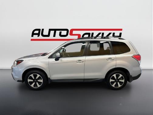 Ice Silver Metallic 2018 Subaru Forester 2.5i Premium