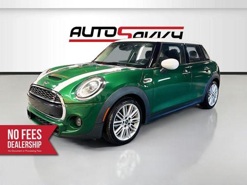 British Racing Green 2020 MINI Hardtop Signature