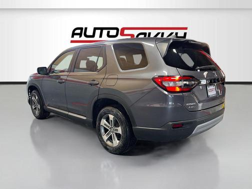 Charcoal 2025 Honda Pilot EX-L
