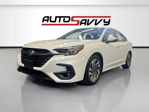 Crystal White Pearl 2024 Subaru Legacy Limited