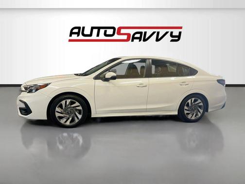 Crystal White Pearl 2024 Subaru Legacy Limited