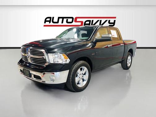 Brilliant Black Crystal Pearlcoat 2017 RAM 1500 Big Horn